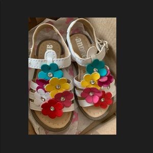 Infant flower sandals